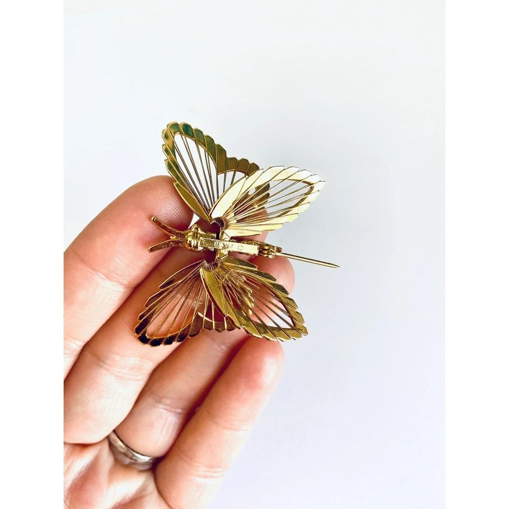 Vintage Monet Gold Tone 3D Layered Wing Butterfly Brooch Pin Signed
